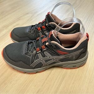 Asics Woman’s Gel Venture 8 Running Shoes Grey Blush Pink Orange 
Size 9‎ Wide.